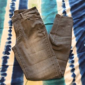 Gray Old Navy Skinny Jeans
